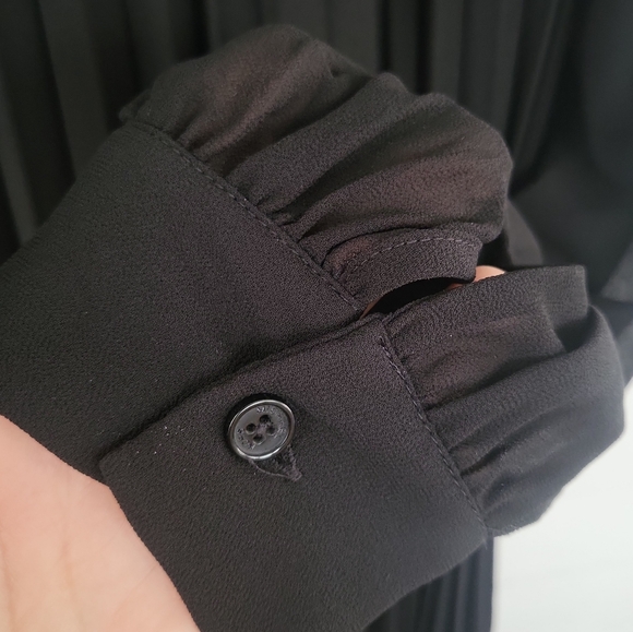 Michael Michael Kors Black Georgette Accordian Pleated Midi Shirt Dress Sz 6 - Picture 11 of 12